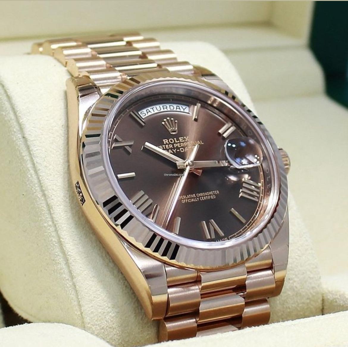 Rose Gold Quartz Men's Watch